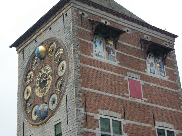 166-4Fig.die elk om de 15m.slaan