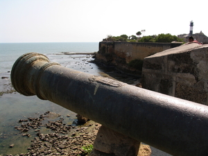 KANON IN FORT VAN DIU