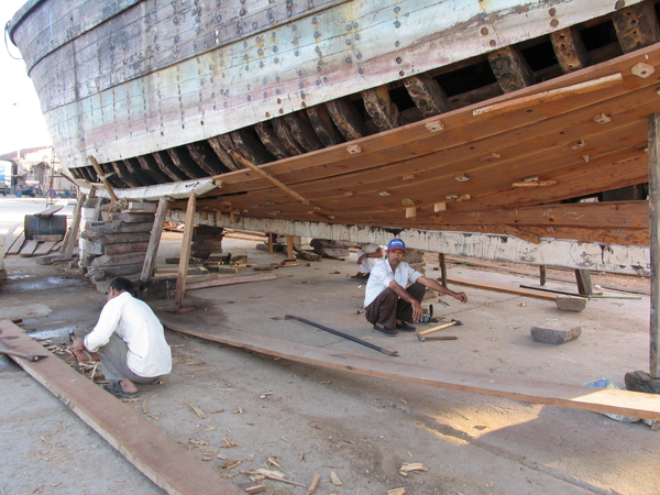 HERSTELLING HOUTEN SCHIP - DIU