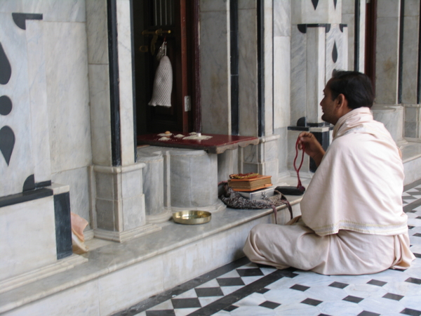 JAIN BIDDEND - RAISI SHAH TEMPEL - JAMNAGAR