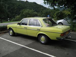 Mercedes 240D