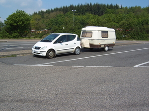 MB A klasse met caravan