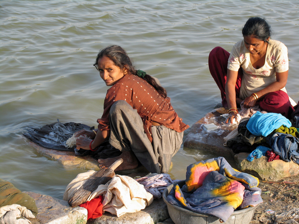 BIJ EEN RIVIERTJE - KUTCH