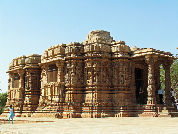 DE SURYA MANDIR - MODHERA