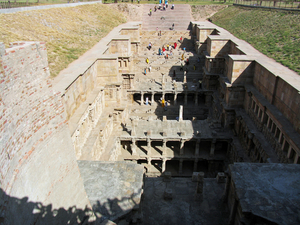 DE RANKI VAV - STENEN WATERPUT - PATAN