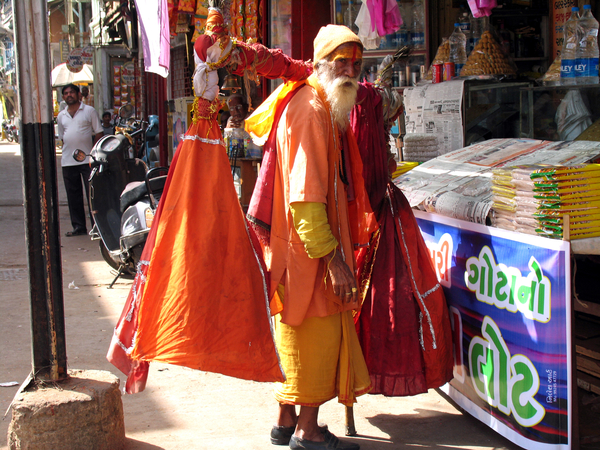 SADDHU IN DAKOR