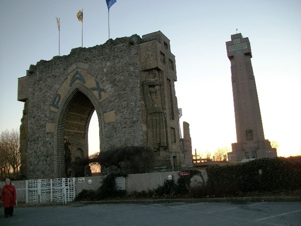 170-Paxpoort en de Ijzertoren
