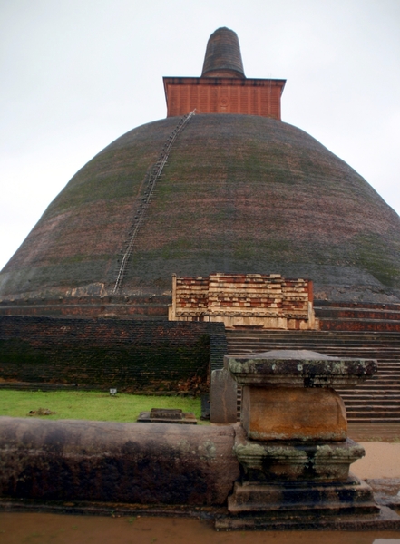 Anuradhapura - Na piramiden ooit grootste gebouw ter wereld