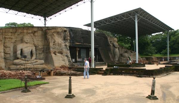 Pollonaruwa - Gal Vihara - rotstempel