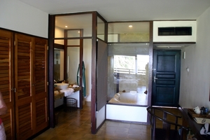 SriLanka700