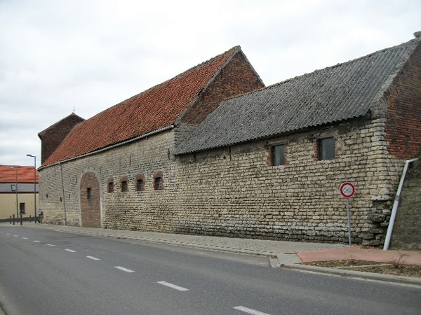 083-Vierkantshoeve uit Goberangesteen