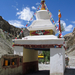 EEN POORT CHORTEN - RIZONG GOMPA