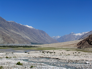 IMMENS UITZICHT DOOR DE VALLEI VAN DE NUBRA RIVIER