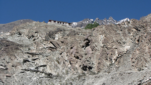 HOOG OP DE RICHEL LIGT DE EMSA GOMPA