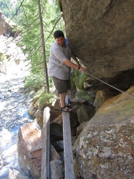 20100727 Saas 300 Schlucht op camping