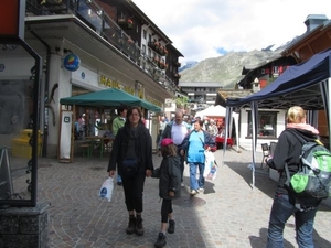 20100729 Saas 464 markt Saas-Fee