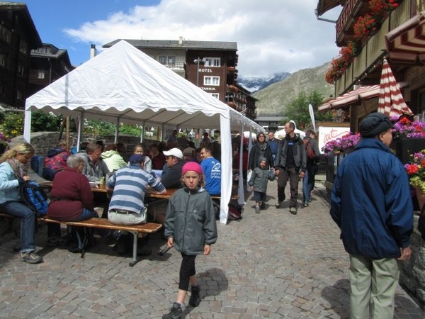 20100729 Saas 466 markt Saas-Fee