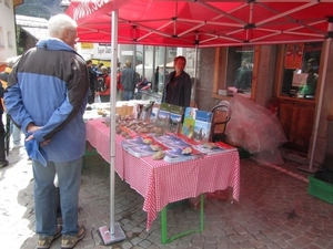 20100729 Saas 467 markt Saas-Fee