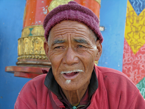 OUDE LADAKHI MAN - HUNDAR