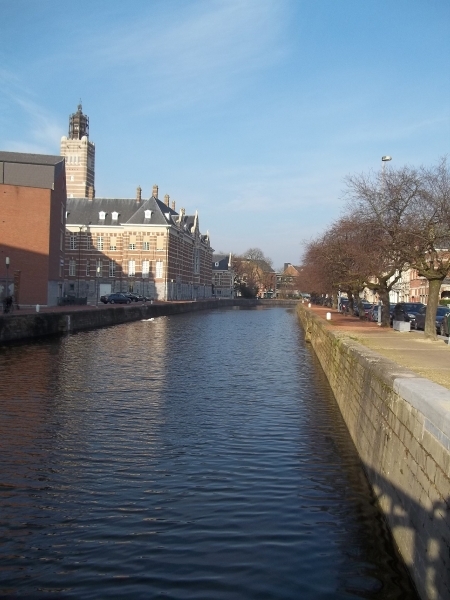 DE DENDER EN HET GERECHTSHOF