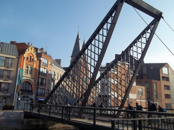 DE DENDERBRUG