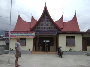 483 PADANG LAWEH