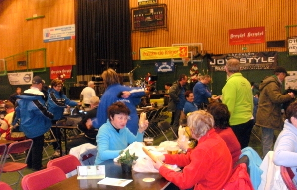 in de Stedelijke Sporthal..