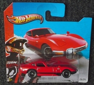 P1360845_HotWheels_Toyota2000GT_Red&BlackStripes_BlackMalaysiaBas