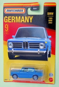 DSCN3287_Matchbox_1969_BMW-2002_Blue_Grey-Plas-Thai-base_Blue-Tin