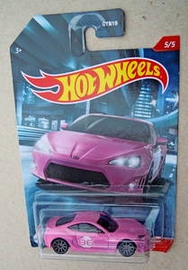 DSCN5231_Hot-Wheels_Scion-FR-S_pink_white-stripe-86_black-plas-Ma