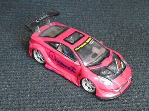 DSC08621_Kentoys_1op24_Toyota-Celica_extreme-tuner_pink_met-licht