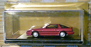 DSCF0100_Hachette-ixo-Premium-X_1op43_1986-Toyota-Supra3-A70_bord