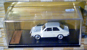 DSCF0094_Hachette-ixo-Premium-X_1op43_1966-Toyota-Corolla-1100-De