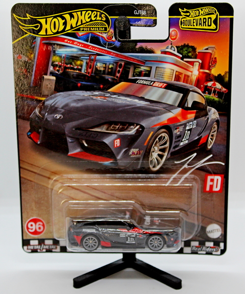 IMG_3712_Hot-Wheels-Premium_2021-Toyota-GR-Supra_Metalflake-dark-