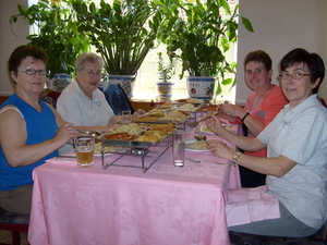 busreis lichtaart 29-05-11 036 eten was heel lekker