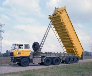 DAF-2800 (1975)