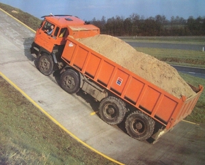 DAF-2800 8x4