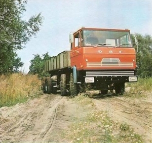 DAF-2200 8X4