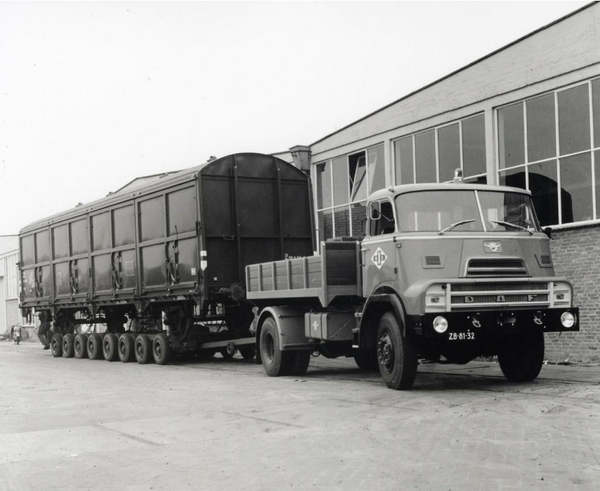 DAF-2400