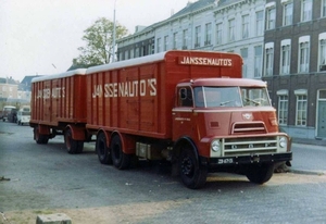 DAF-2400 JANSSENAUTO'S  VENLO