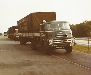 DAF-2400 VIERHOUT NUNSPEET