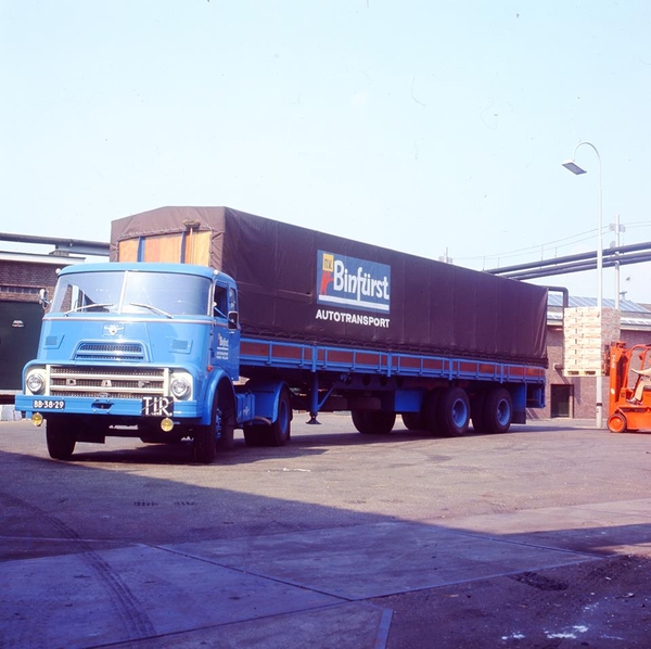 DAF-2400