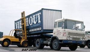 DAF-2600