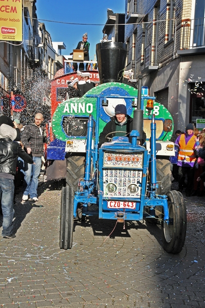 CARNAVAL STOET 6-03-2011 019