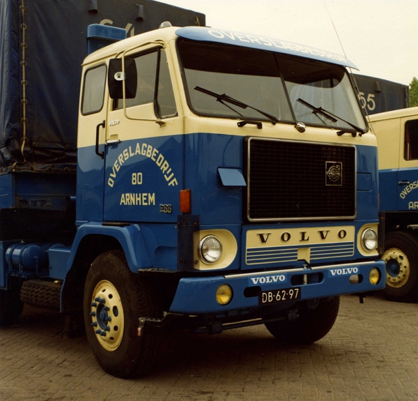 VOLVO-F88 OVERSLAGBEDRIJF ARNHEM