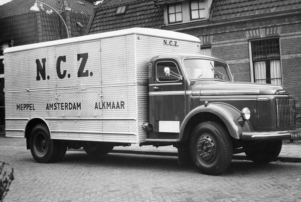 VOLVO TITAN N.C.Z (NL)