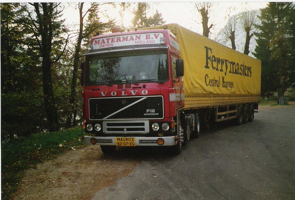 VOLVO-F12 Materman Dieren (NL)