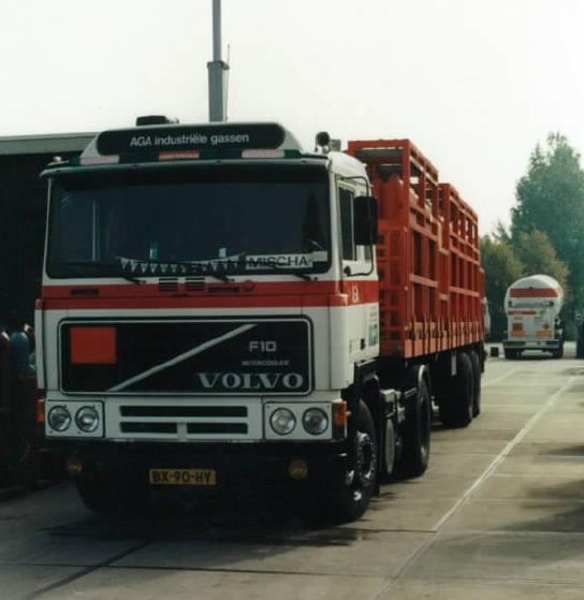 VOLVO F10 AGA (NL)
