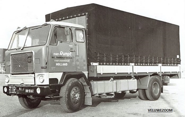 VOLVO van RUMPT