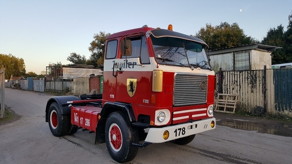 VOLVO-F88